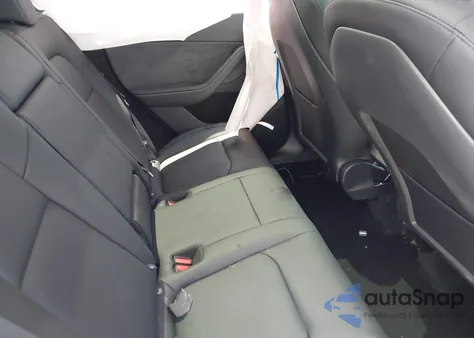 2025 Tesla Model Y Long Range Dual Motor All-Wheel Drive from USA, damaged, VIN 7SAYGDEE9SA359782